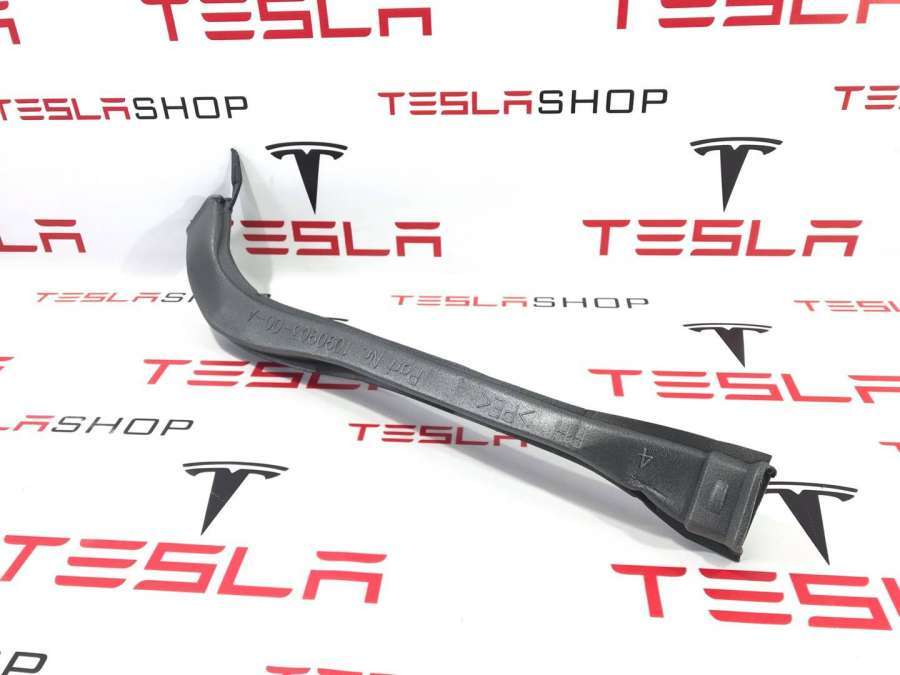 Дефлектор к Tesla Model X 2017