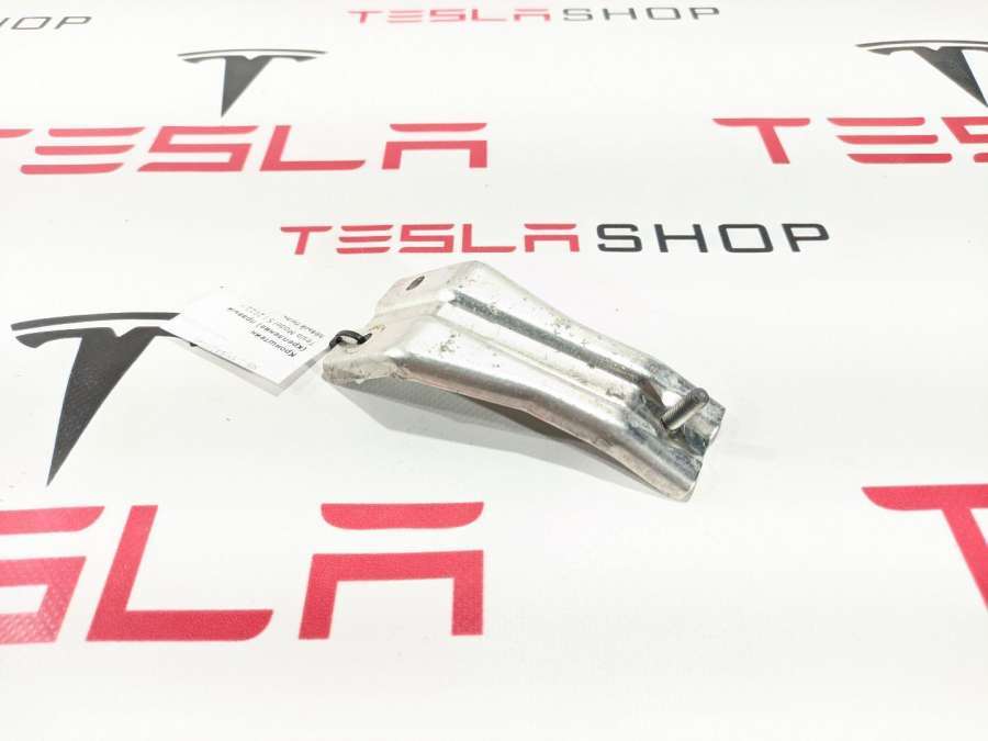 Кронштейн к Tesla Model S 2012
