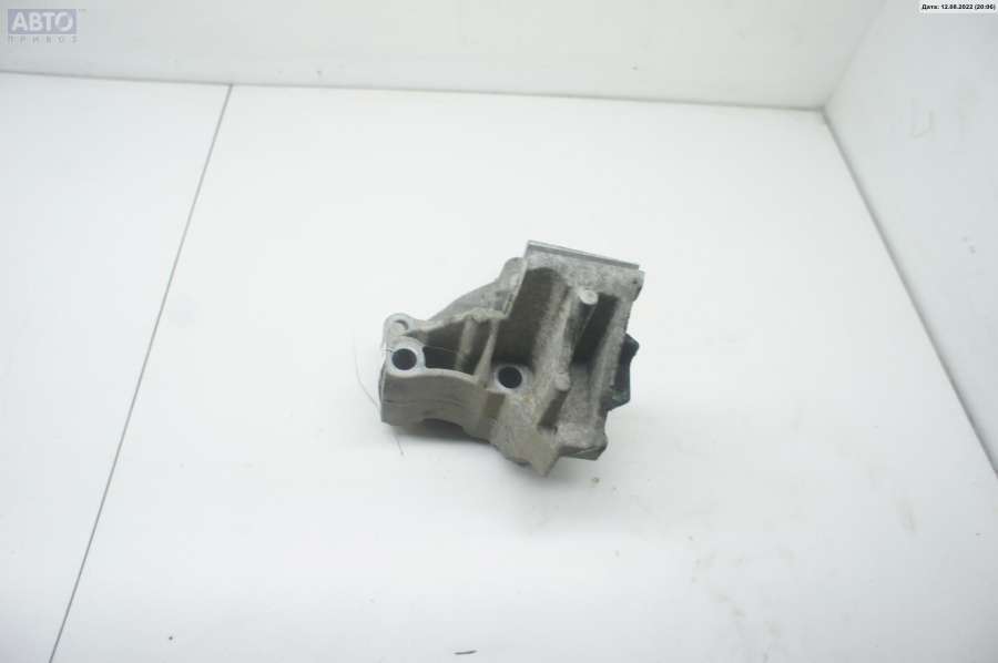 Кронштейн генератора к Ford Focus 1998