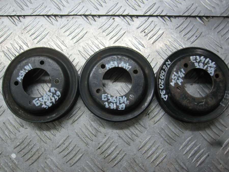 Шкив помпы к BMW 5 1996