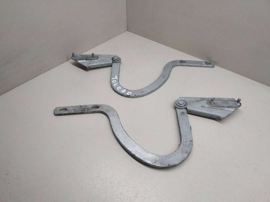 Петля капота к SEAT Toledo 1996