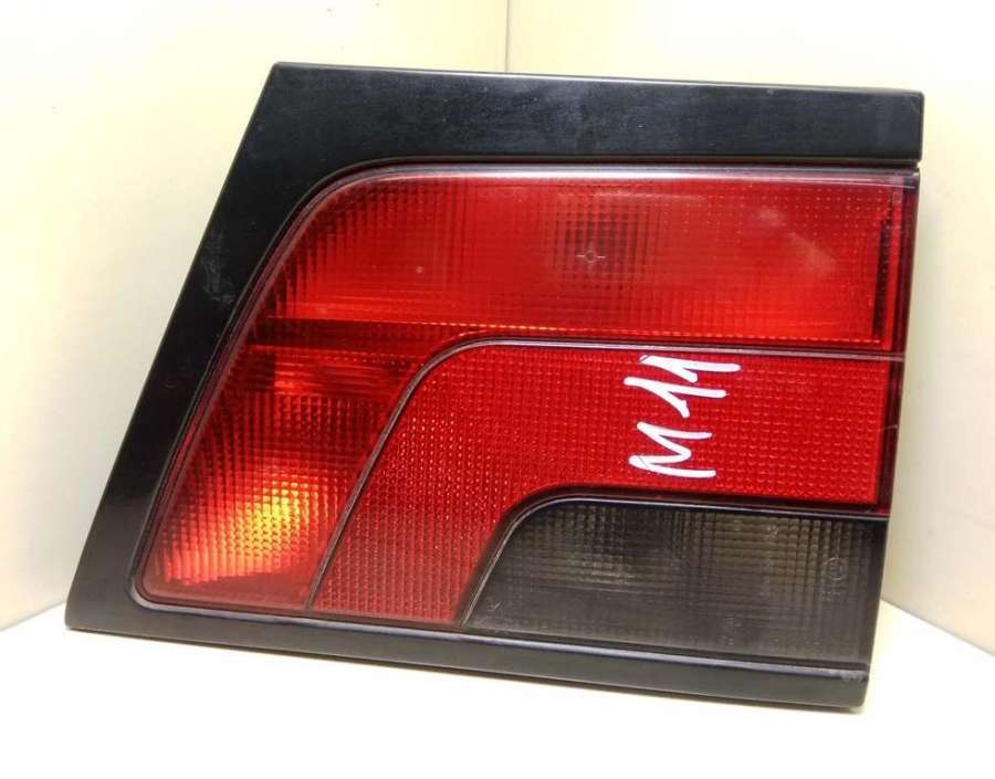 Фонарь крышки багажника правый к Peugeot 806 1995