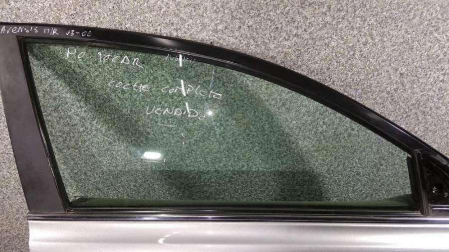 Стекло двери передней правой к Toyota Avensis 2006