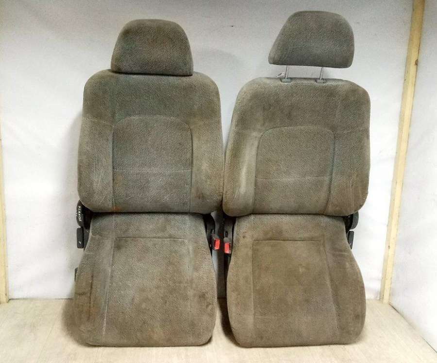 Сиденье переднее к Mitsubishi Lancer 1992
