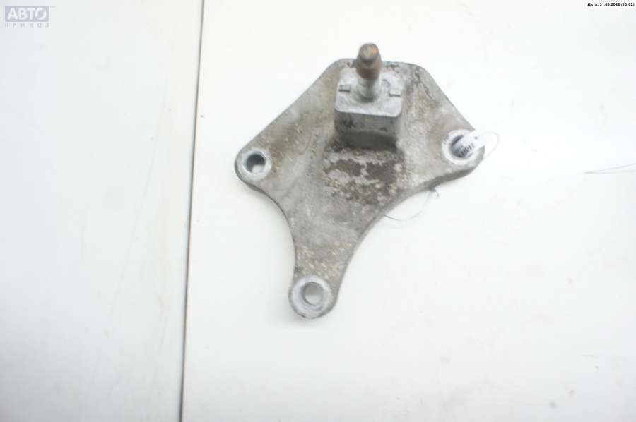 Кронштейн КПП к Ford Fiesta 2006
