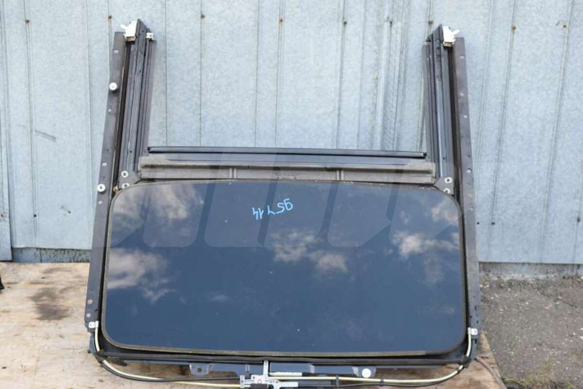 Люк к Volvo XC90 2004