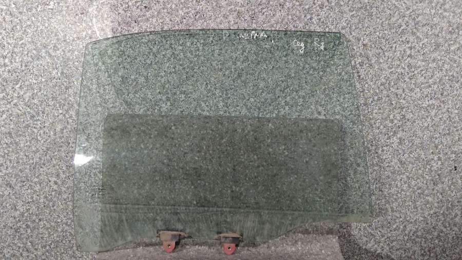 Стекло двери задней правой к Toyota Carina 1995
