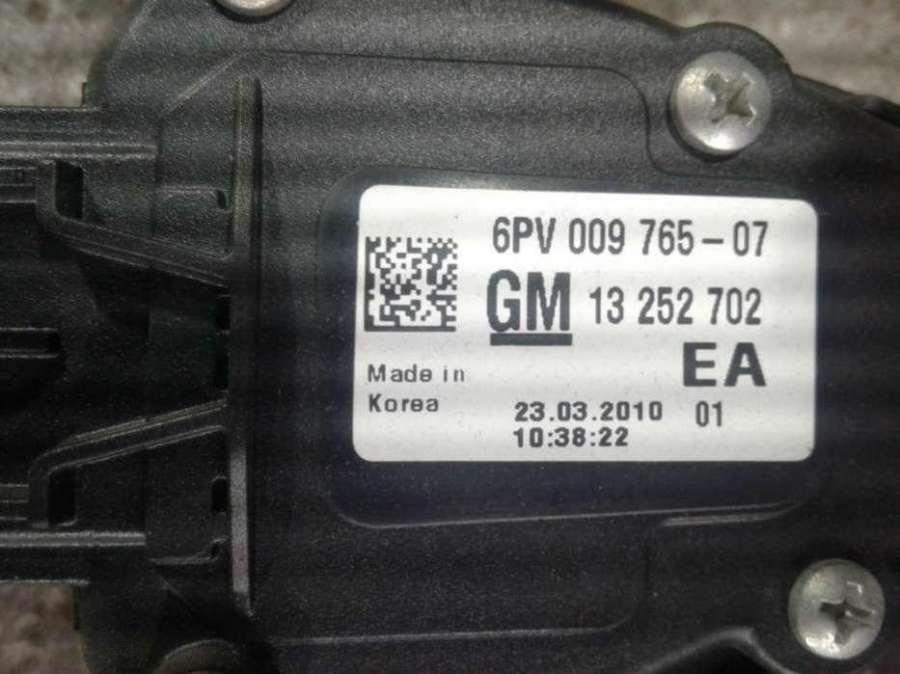 Педаль газа к Chevrolet Cruze 2010