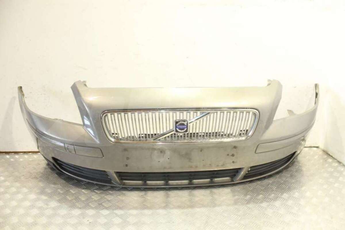 Бампер передний к Volvo V50 2005