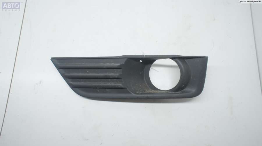 Рамка фары к Ford Focus 2007