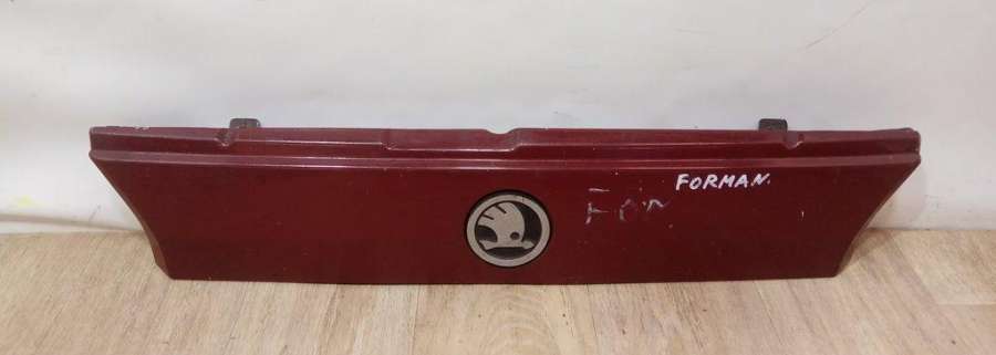 Решетка радиатора к Skoda Forman 1995