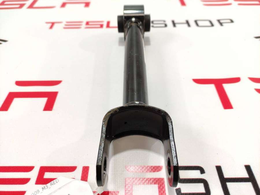 Рычаг задний к Tesla Model 3 2018