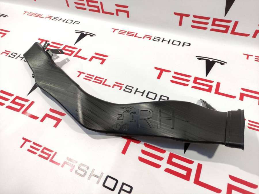 Дефлектор к Tesla Model X 2017