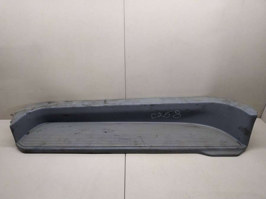 Подножка к Toyota Estima 2002