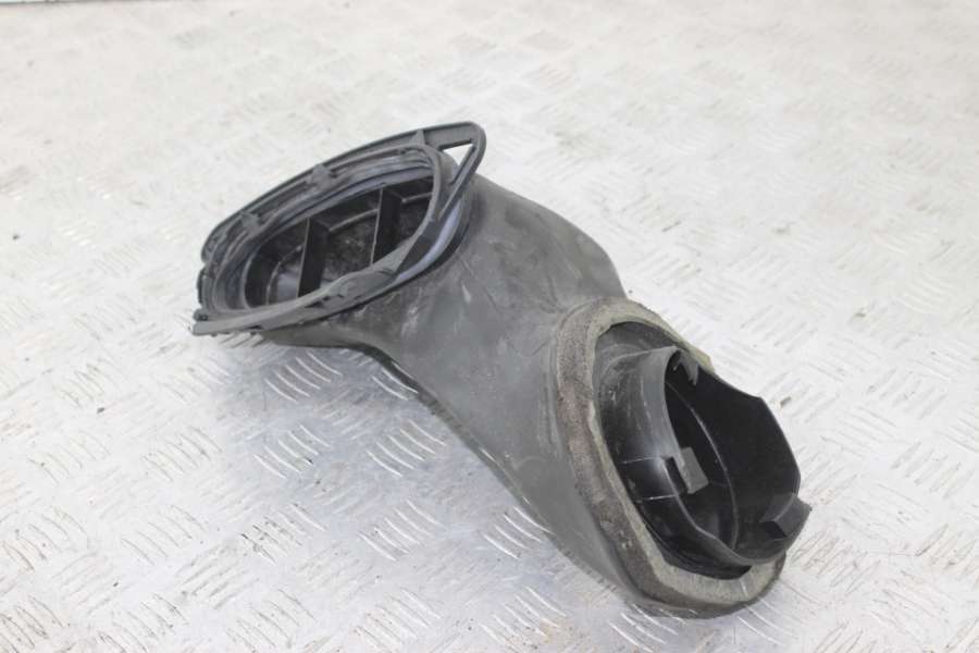 Воздуховод радиатора к BMW  1998