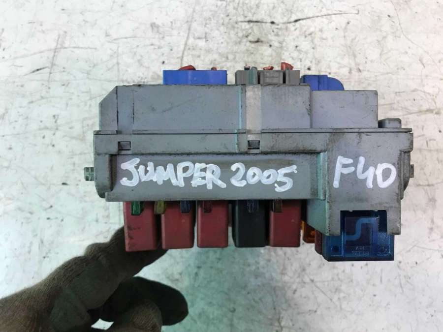 Блок предохранителей к Citroen Jumpy 2005