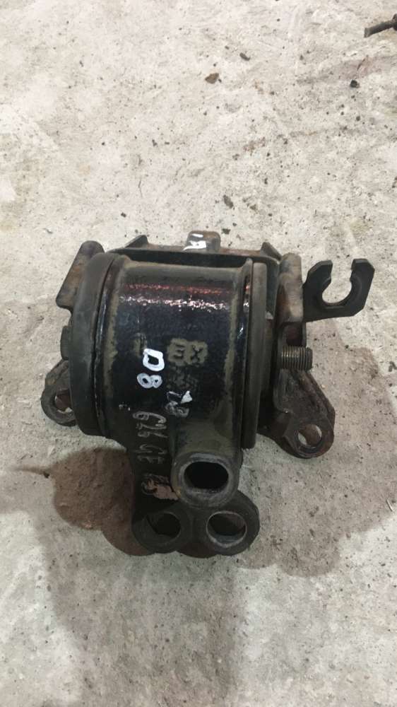 Подушка крепления КПП к Mazda 626 1992