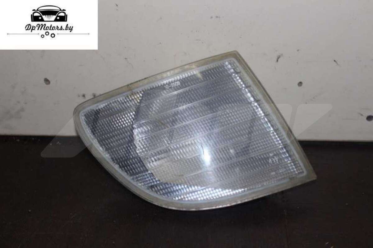 Поворотник правый к Mercedes-Benz Vito 1998