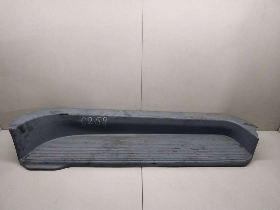 Подножка к Toyota Estima 2002