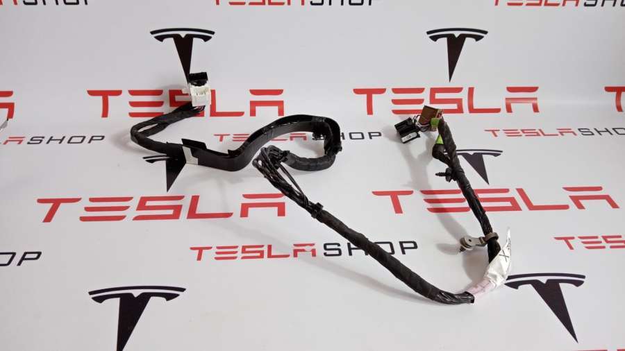 Проводка двери к Tesla Model X 2020