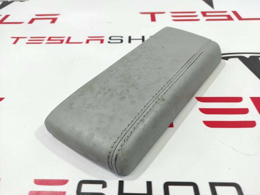 Подлокотник к Tesla Model S 2015
