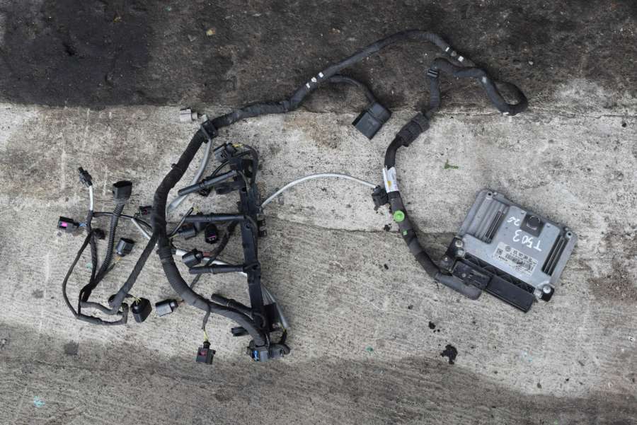 Проводка двигателя к Volkswagen Tiguan 2013