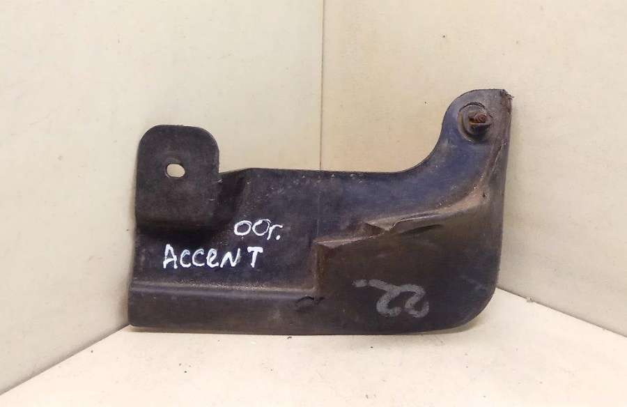 Брызговик к Hyundai Accent 2001