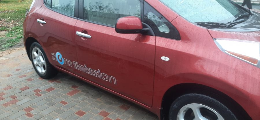 Nissan Leaf I (ZE0/AZE0), 2012