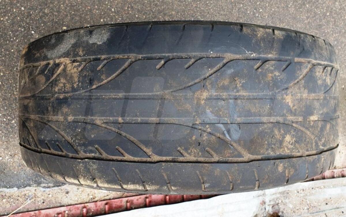 R16 215 55 Accelera