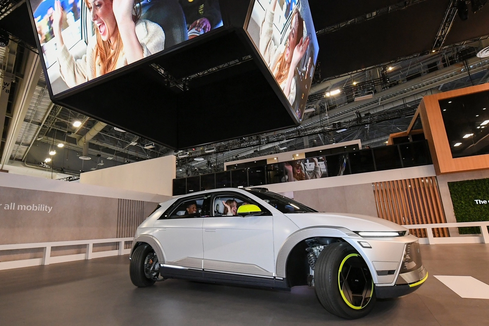 Автомобили цифровой эпохи: дебюты выставки CES 2024