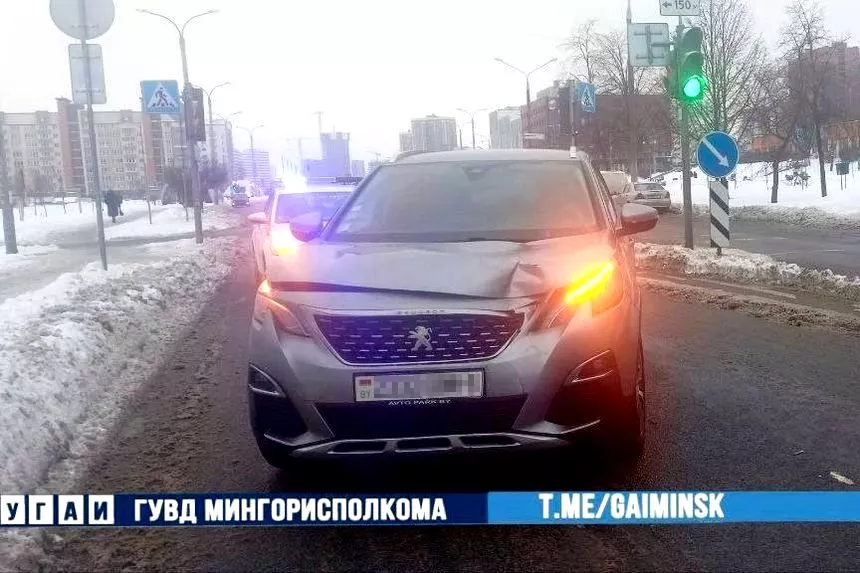 Машина сбила женщину на переходе в Минске