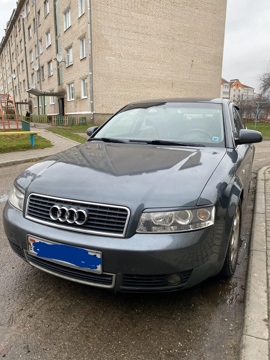 Audi A4 II (B6), 2000