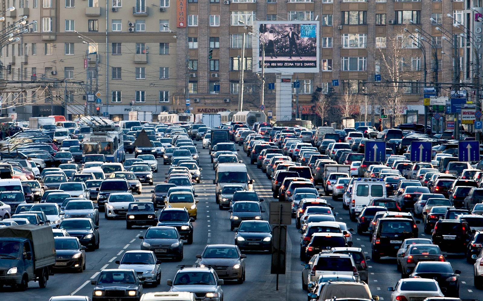 Автодилеров на российском рынке за 10 лет стало меньше, как и предложений