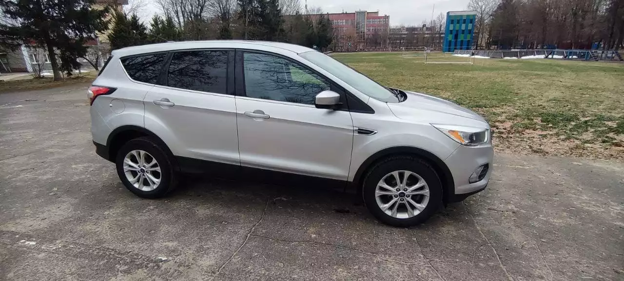 Ford Escape III Рестайлинг, 2017