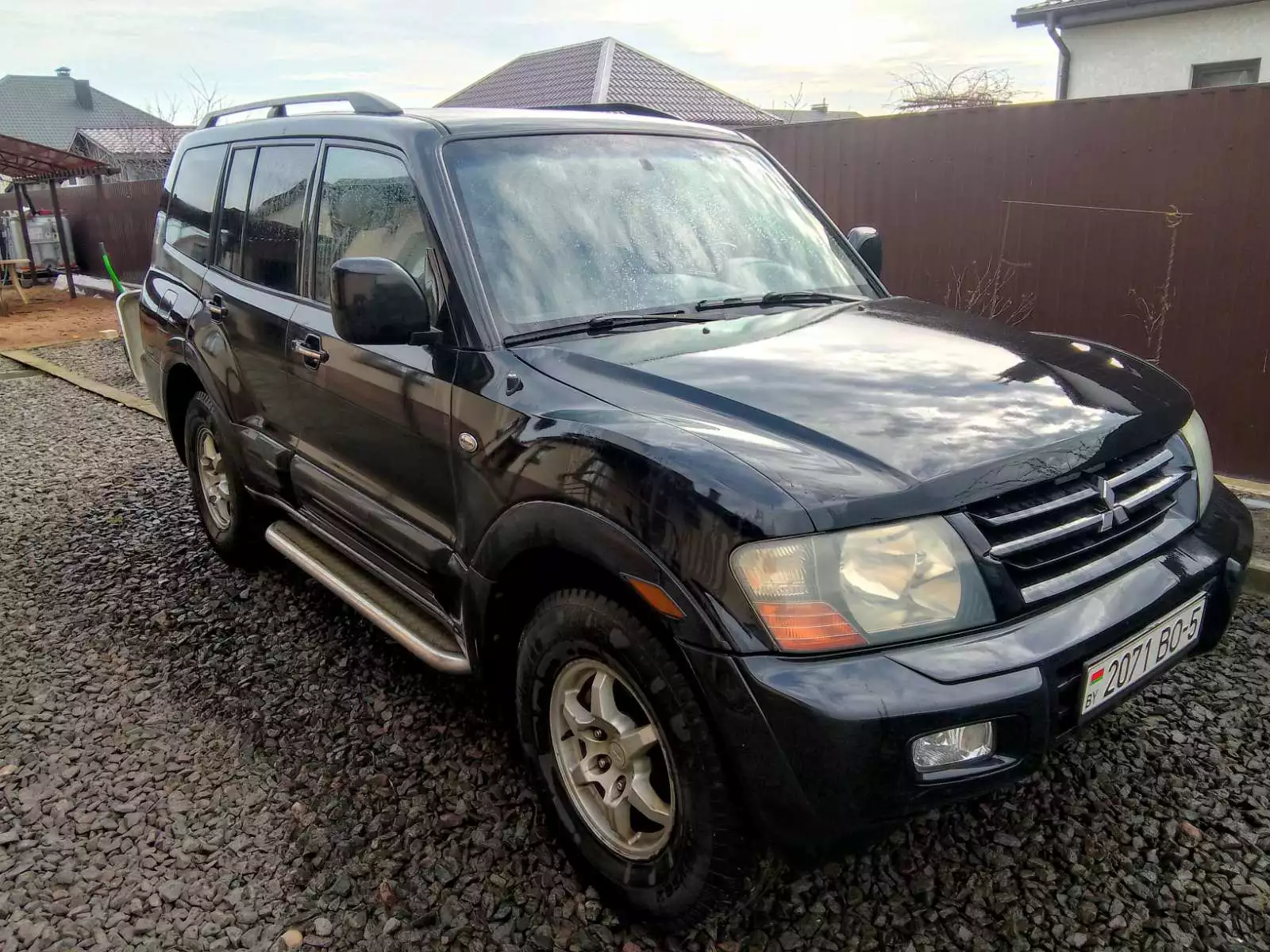 Mitsubishi Montero III, 2001