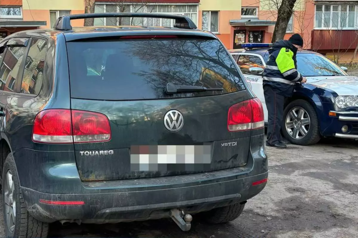 В Гомеле бесправник на VW Touareg сбил трехлетнего ребенка