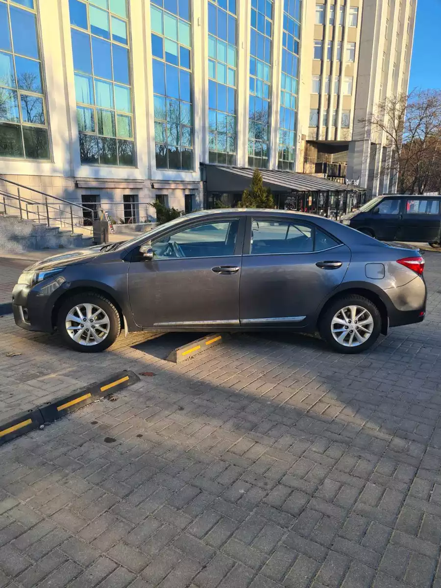 Toyota Corolla 2013,