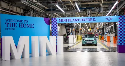 В Оксфорде начали производство MINI Cooper пятого поколения
