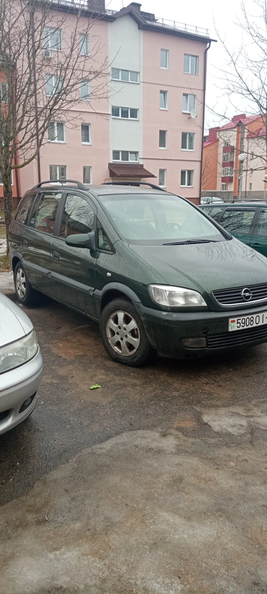 Opel Zafira A, 2000