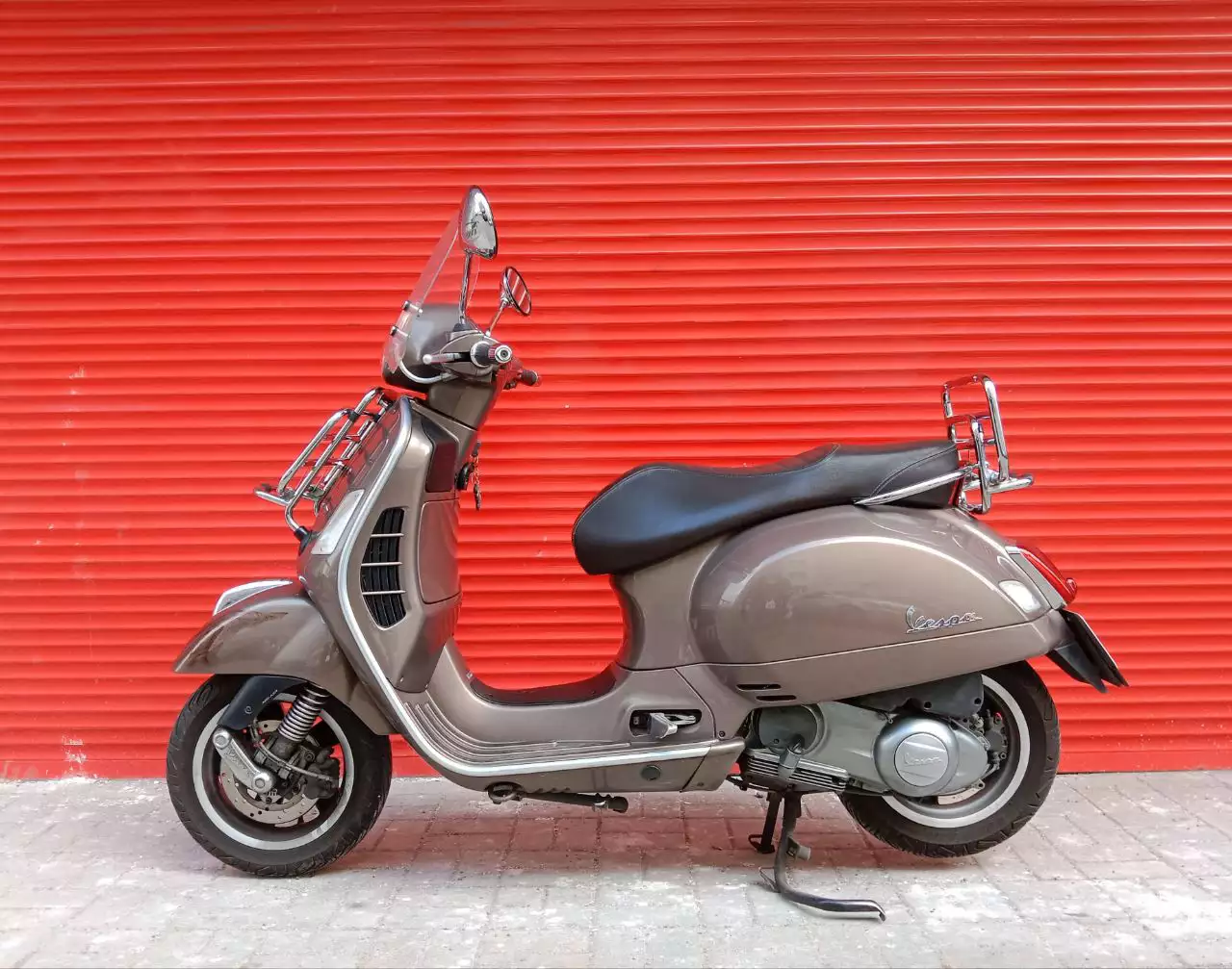 2014 Vespa GTS 300,