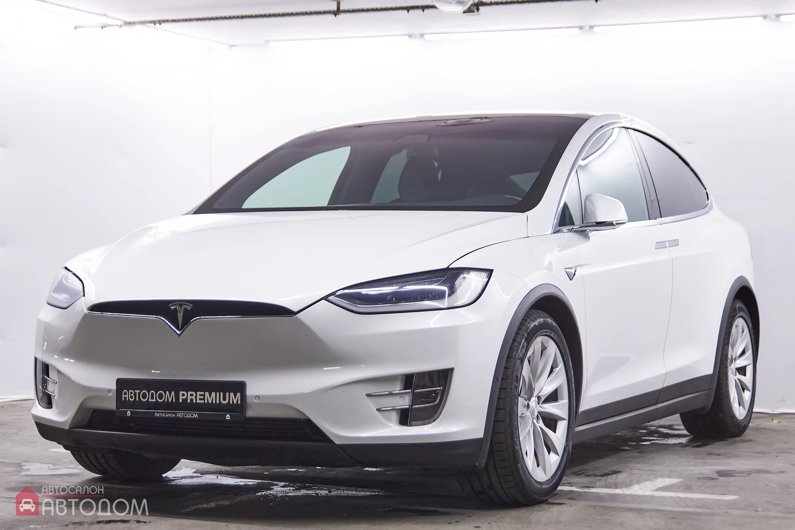 Tesla Model X I, 2017