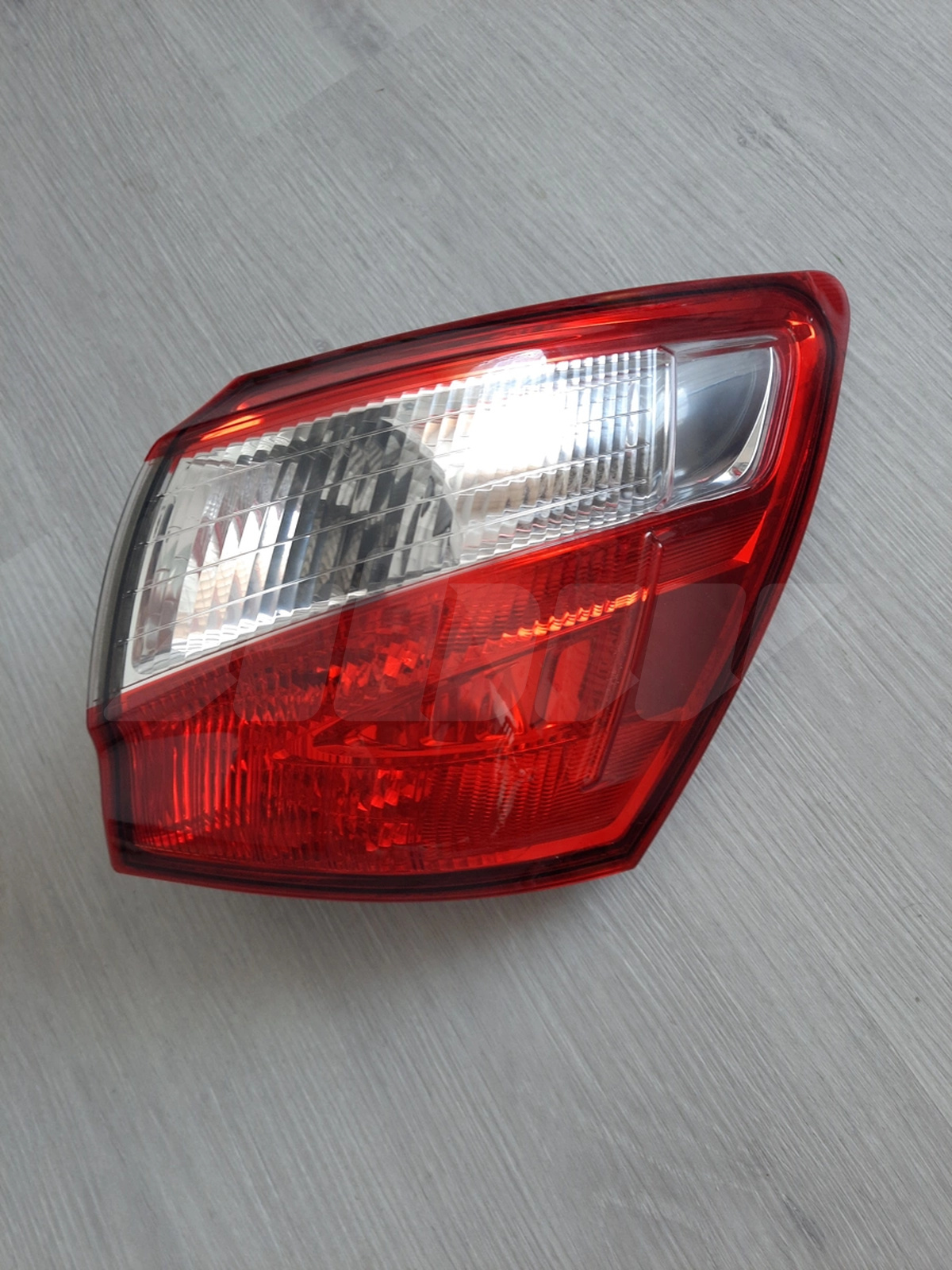 Фонарь задний правый к Nissan Qashqai 2010