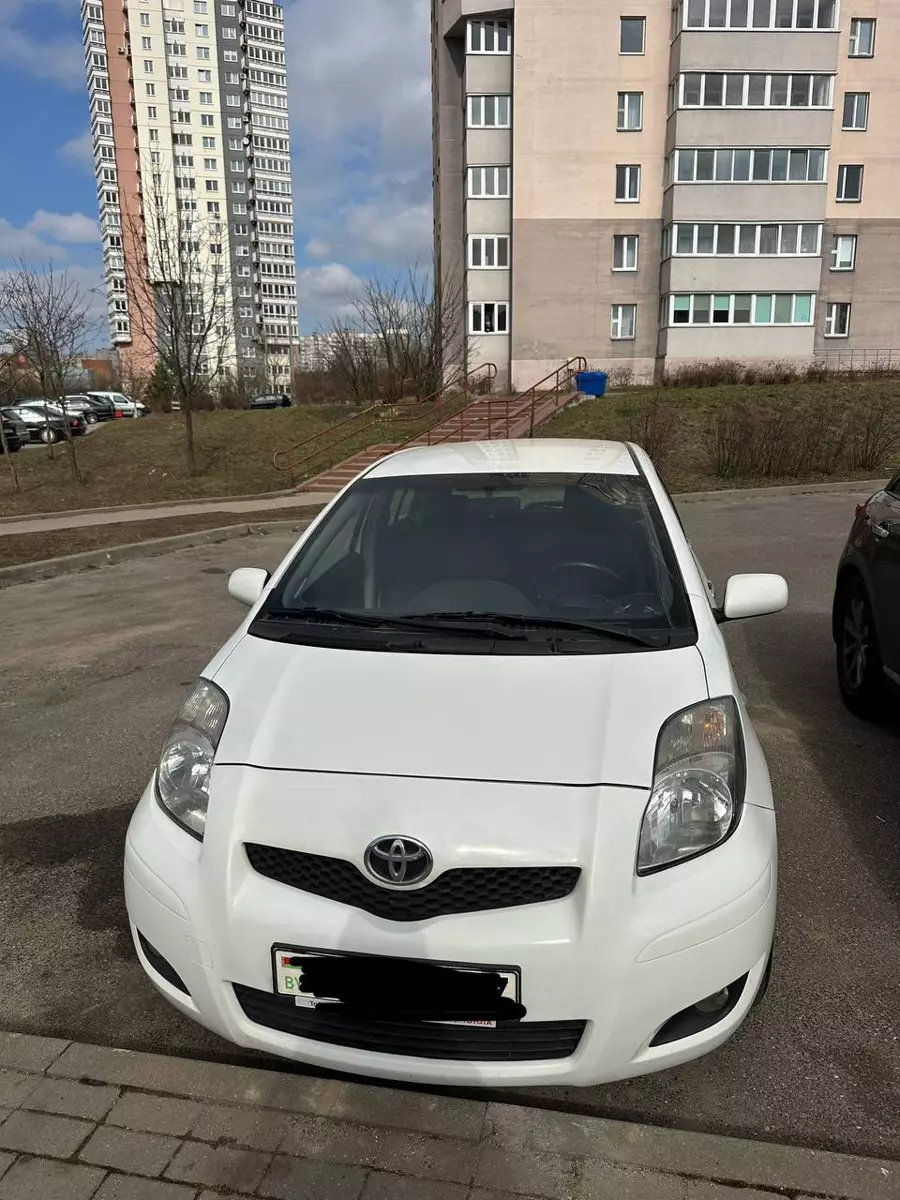 Toyota Yaris II Рестайлинг, 2011