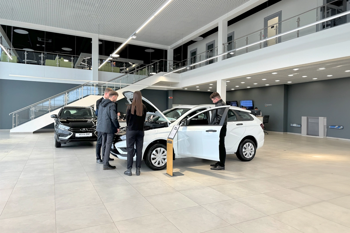 LADA объявила специальные цены на автомобили 2024 года в наличии