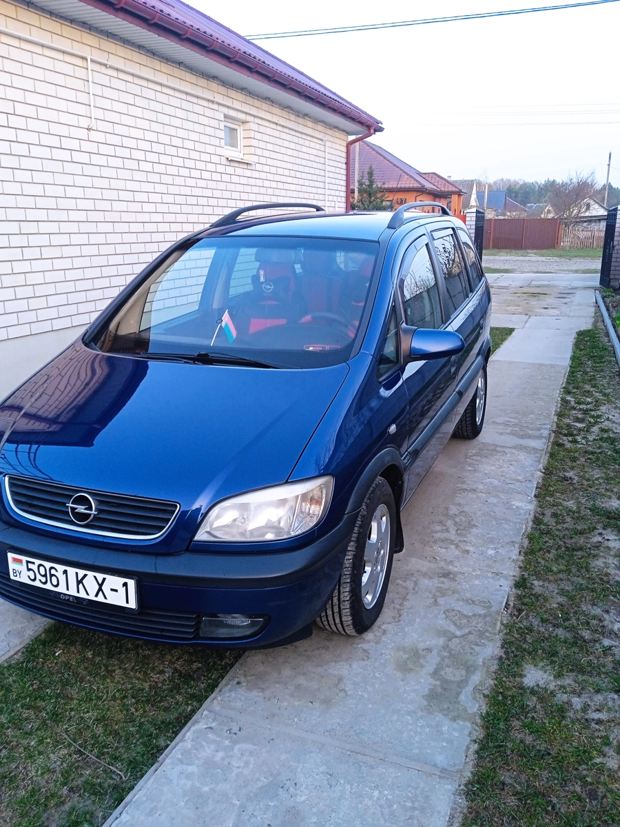 Opel Zafira A, 2002