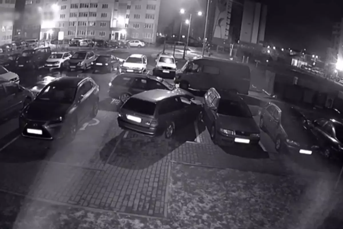 В Бобруйске подросток устроил аварию на отцовском автомобиле