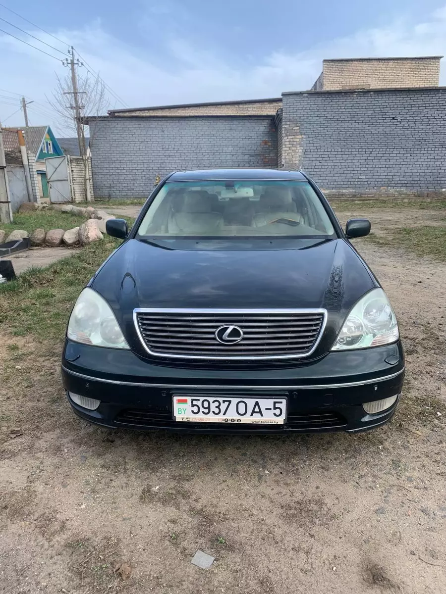 Lexus LS III, 2001