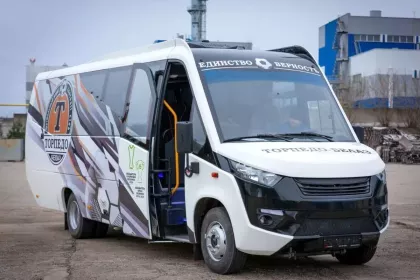 Первый автобус отечественного бренда «АВИОР» приобрел ФК «Торпедо-БЕЛАЗ»