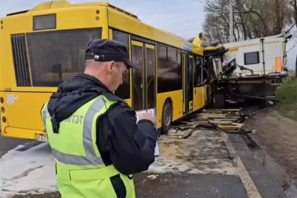 Появилось видео аварии автобуса в Минске
