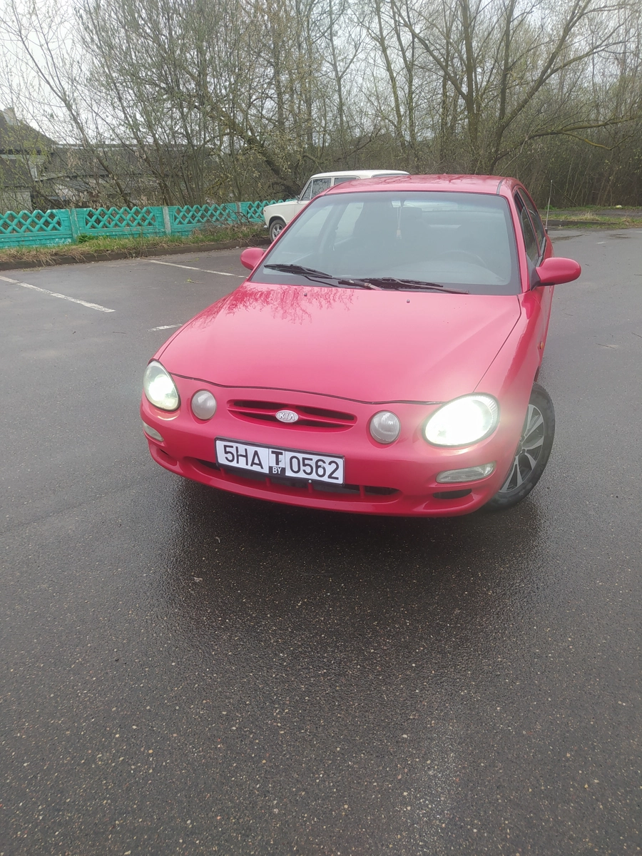 Kia Shuma I, 2000